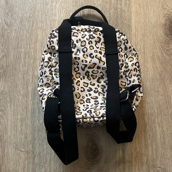 Leopard Print Mini-Backpack - Picture 4 of 8